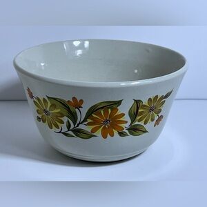VTG 1970s Capri Bake 'n Serve Stoneware Mixing Bowl Floral Daisy MCM